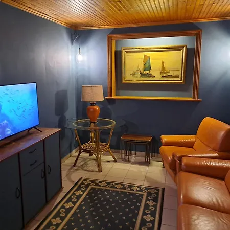 Prázdninový dům Belle Maison Au Bord De L'eau