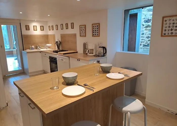 Belle Maison Au Bord De L'eau Saint-Jean-sur-Mayenne