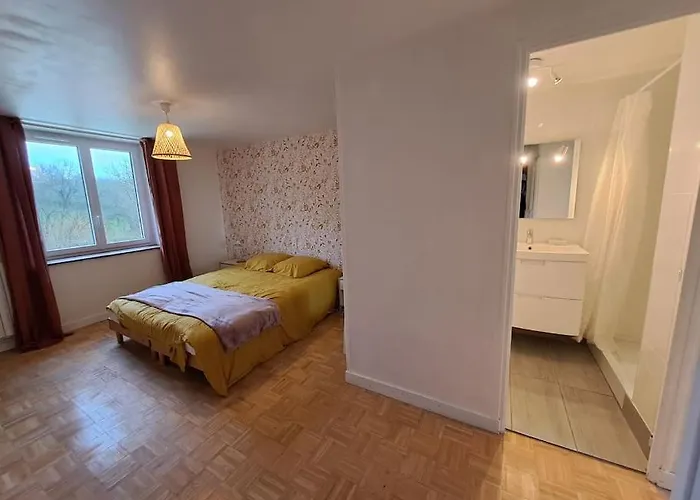 Belle Maison Au Bord De L'eau Saint-Jean-sur-Mayenne