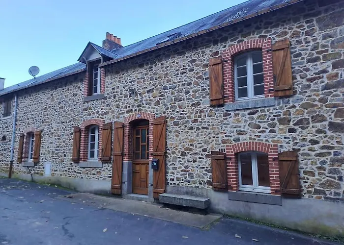 Belle Maison Au Bord De L'eau * Saint-Jean-sur-Mayenne