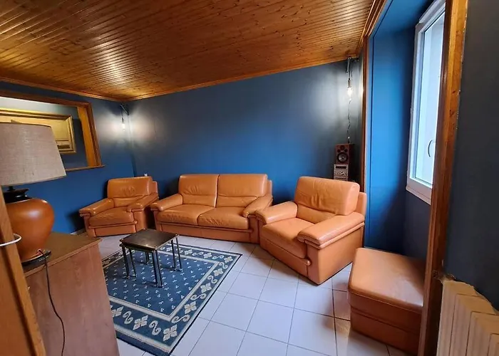 Belle Maison Au Bord De L'eau 度假居 *